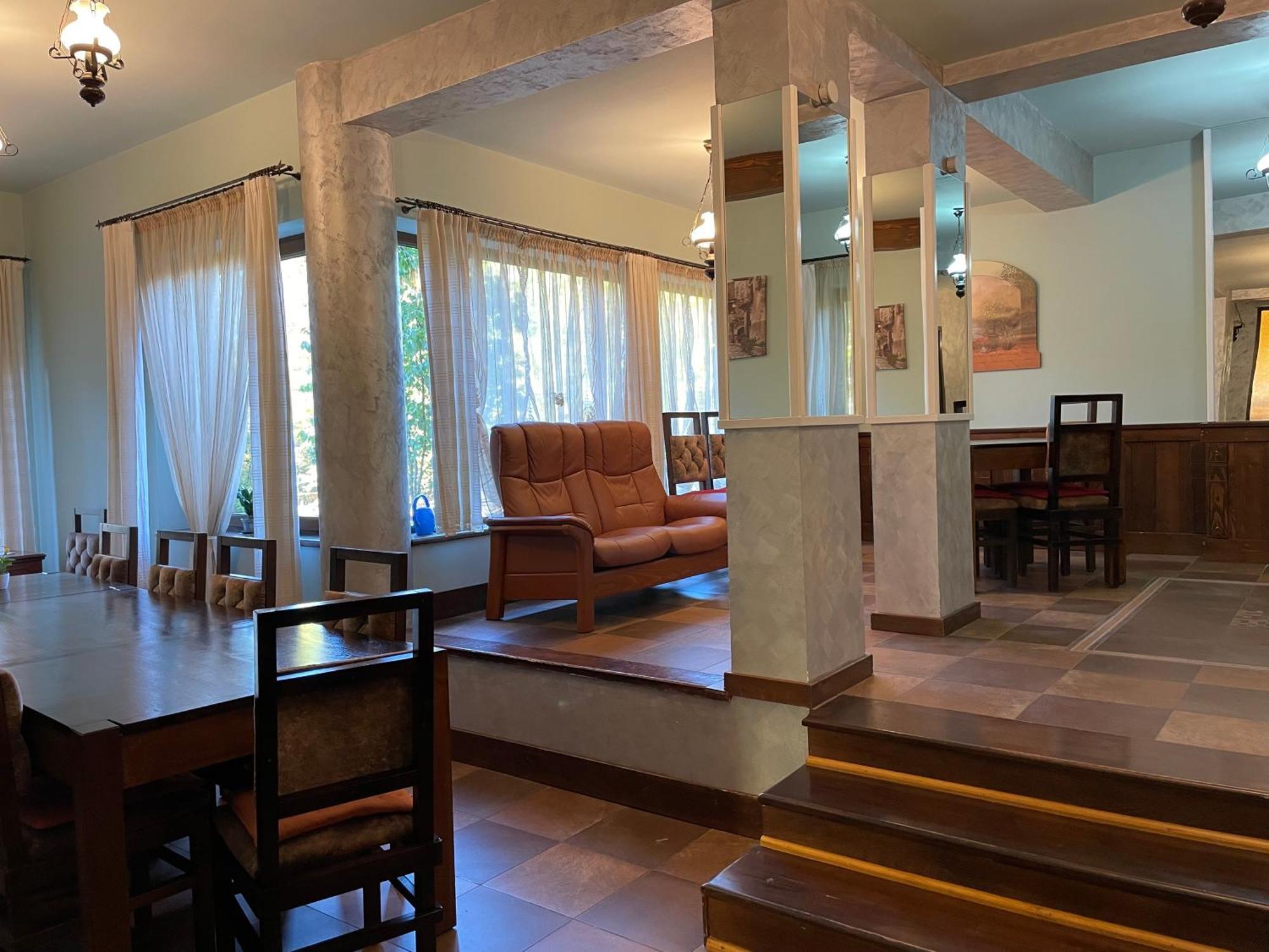 Hotel Montana à Sucevita Extérieur photo